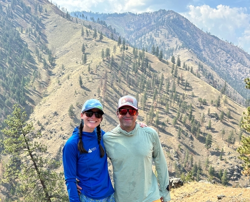 amanda-and-dmac-hiking-salmon-river