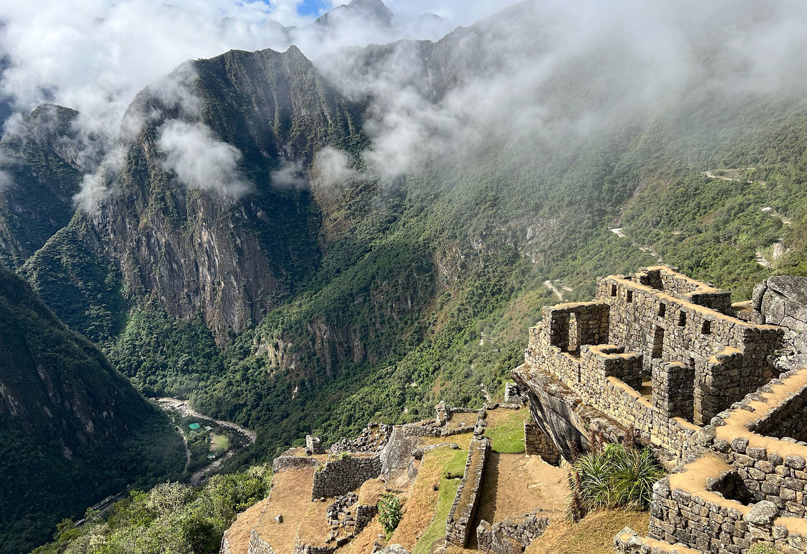 peru-ruins-sacred-valley